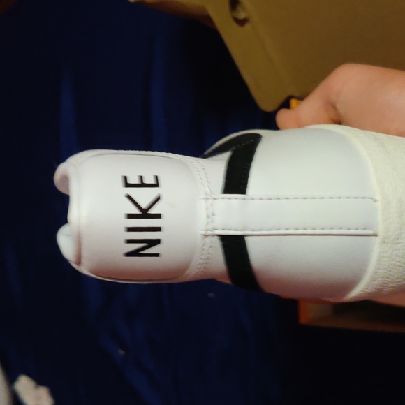 Nike Blazer - Picture 3 of 3